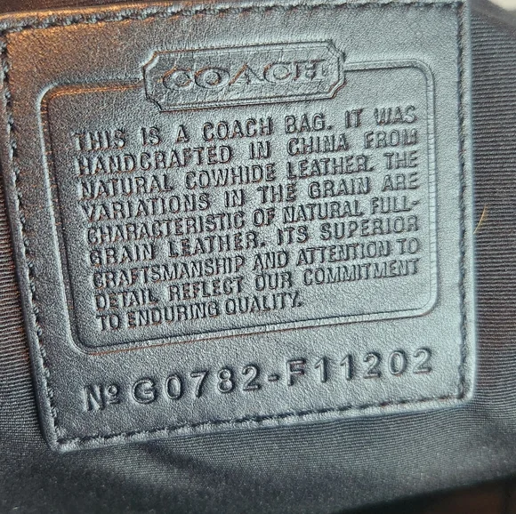 AUTHENTIC COACH HAMPTON TOTE Smooth Black Leather F11202 - Picture 3 of 13